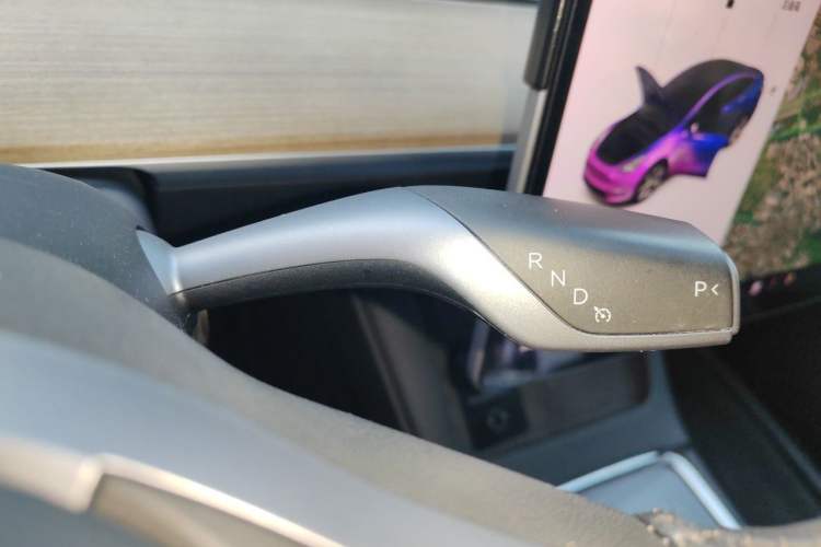 Used Tesla Model Y 2021 Long-Range All-Wheel-Drive Version Gear Lever