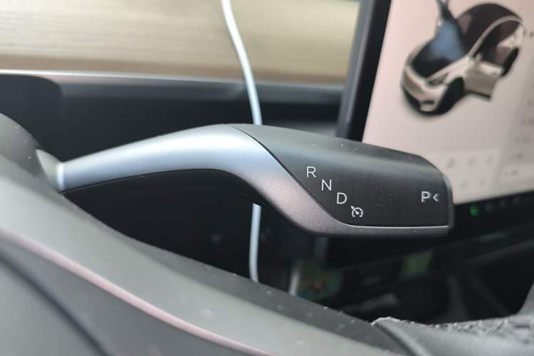 Used Tesla Model Y 2021 Standard Range Rear-Wheel Drive Version Gear Lever