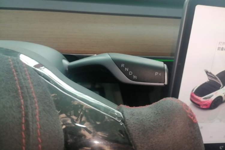 Used Tesla Model Y 2021 Performance High-Performance All-Wheel-Drive Version Gear Lever