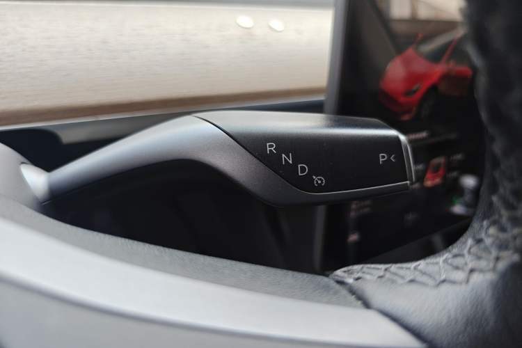 Used Tesla Model Y 2021 Standard Range Rear-Wheel Drive Version Gear Lever