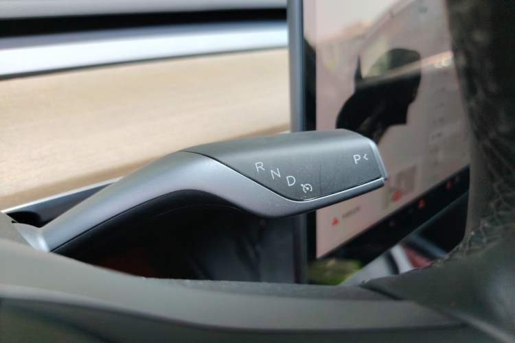 Used Tesla Model Y 2021 Standard Range Rear-Wheel Drive Version Gear Lever