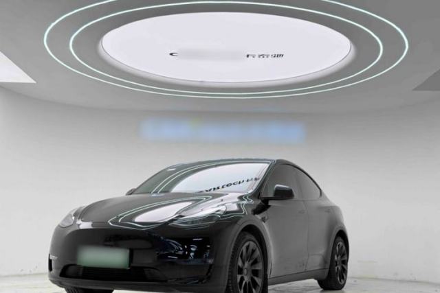 Used Tesla Model Y 2021 Long-Range All-Wheel-Drive Version 3D7
