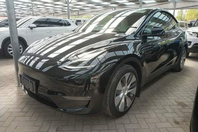 Used Tesla Model Y 2021 Standard Range Rear-Wheel Drive Version