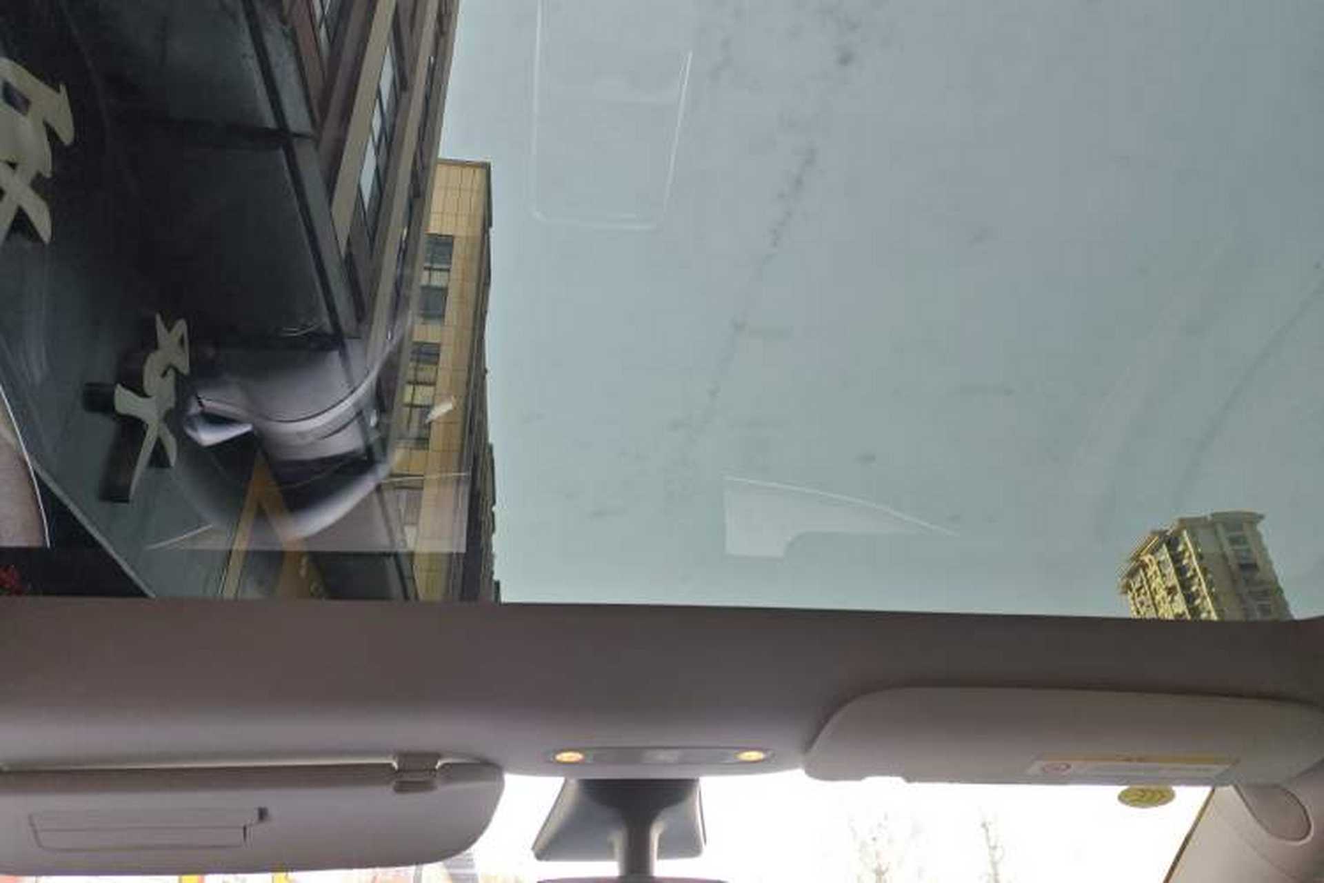 Used Tesla Model Y 2021 Long-Range All-Wheel-Drive Version Headliner