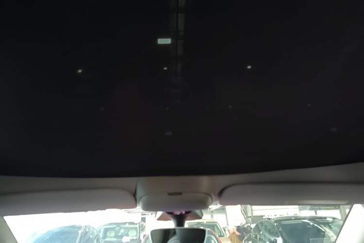 Used Tesla Model Y 2021 Revised Version 2 Long-Range All-Wheel-Drive Edition Headliner