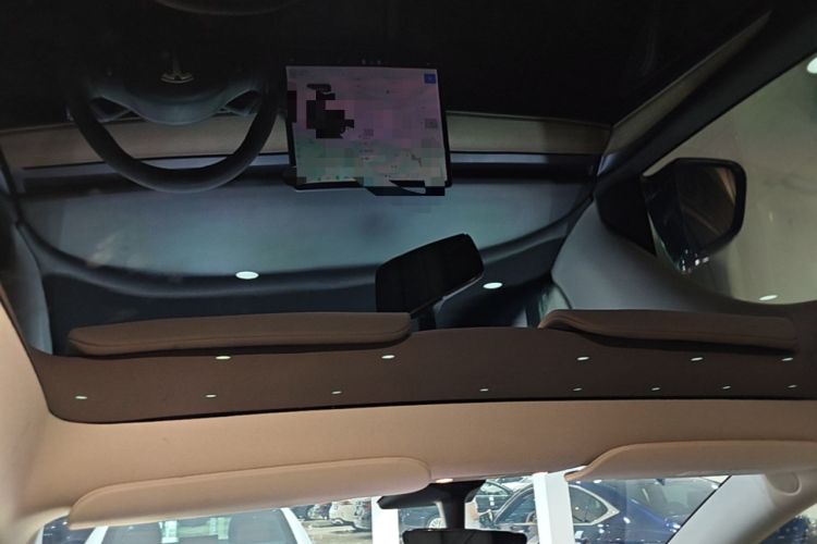 Used Tesla Model Y 2021 Long-Range All-Wheel-Drive Version 3D7 Headliner