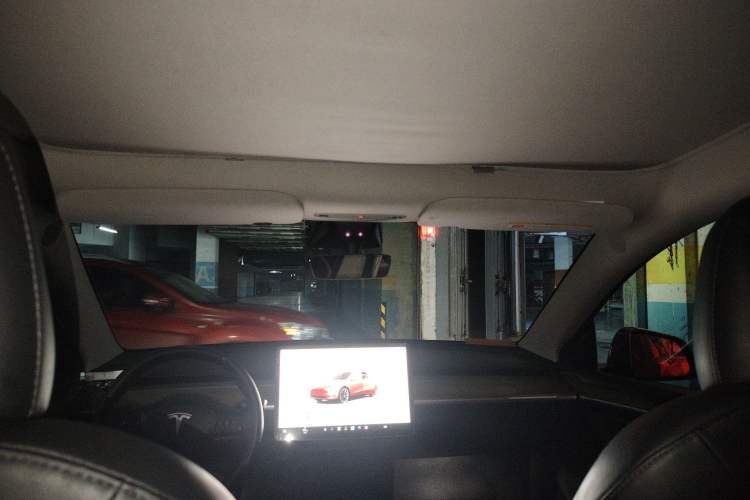 Used Tesla Model Y 2021 Long-Range All-Wheel-Drive Version Headliner