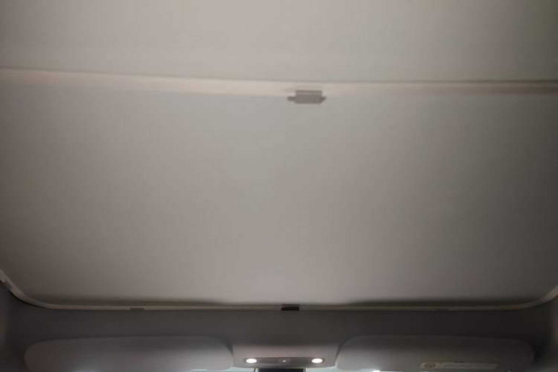 Used Tesla Model Y 2021 Standard Range Rear-Wheel Drive Version Headliner