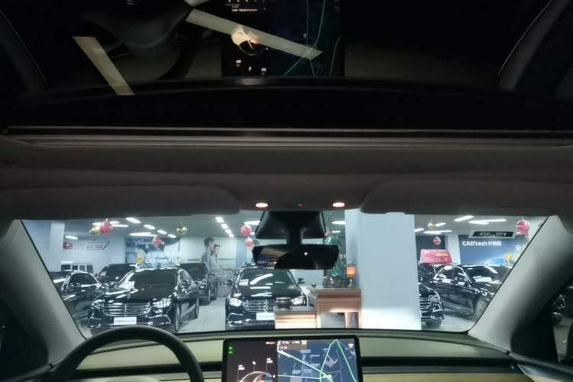Used Tesla Model Y 2021 Long-Range All-Wheel-Drive Version Headliner