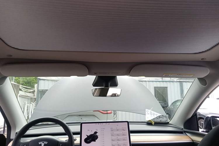 Used Tesla Model Y 2021 Long-Range All-Wheel-Drive Version Headliner