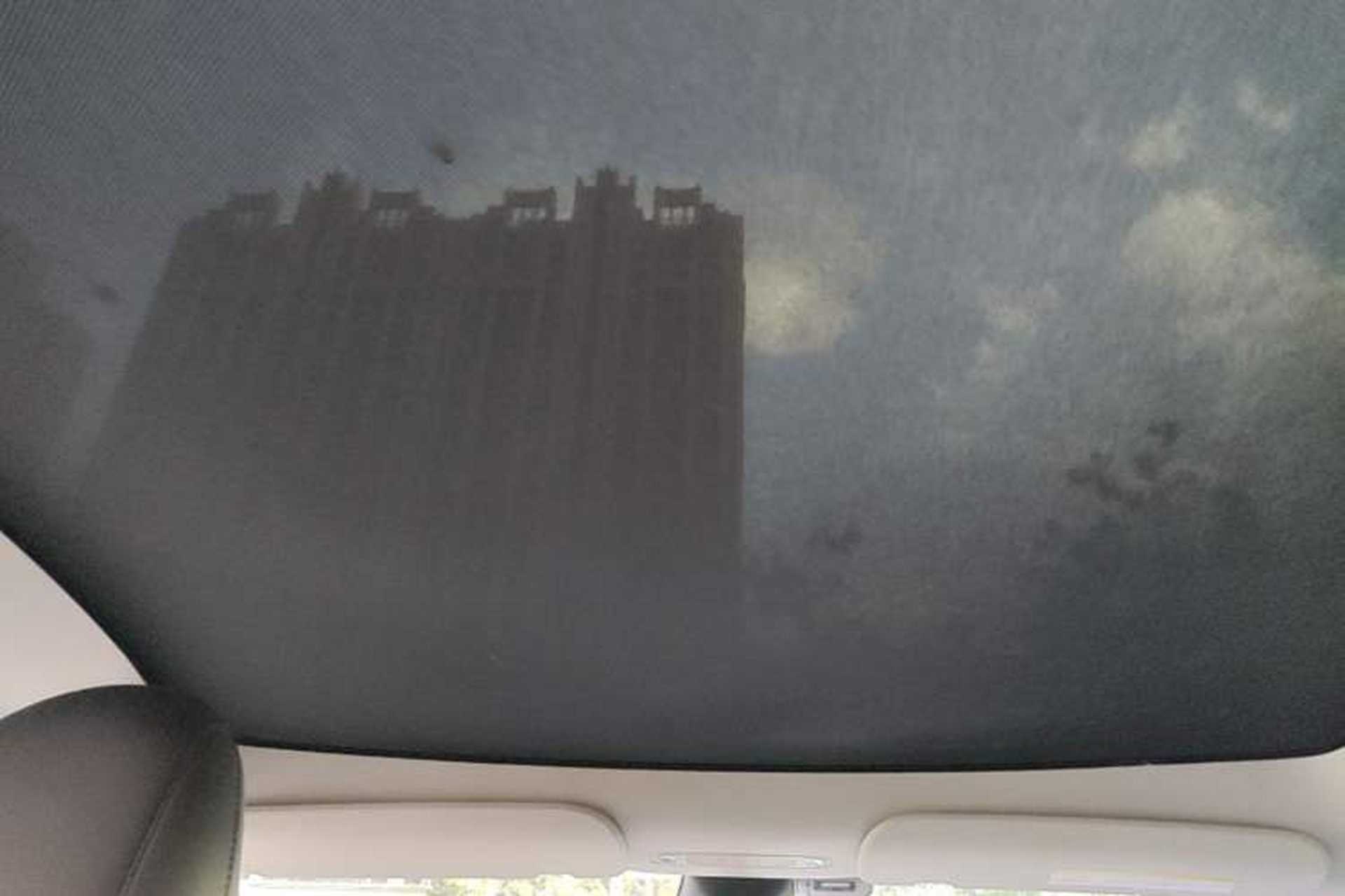 Used Tesla Model Y 2021 Standard Range Rear-Wheel Drive Version Headliner