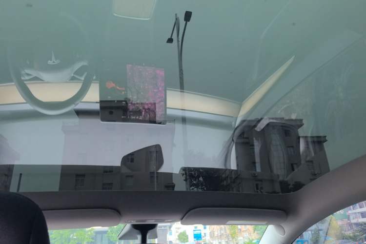 Used Tesla Model Y 2021 Standard Range Rear-Wheel Drive Version Headliner