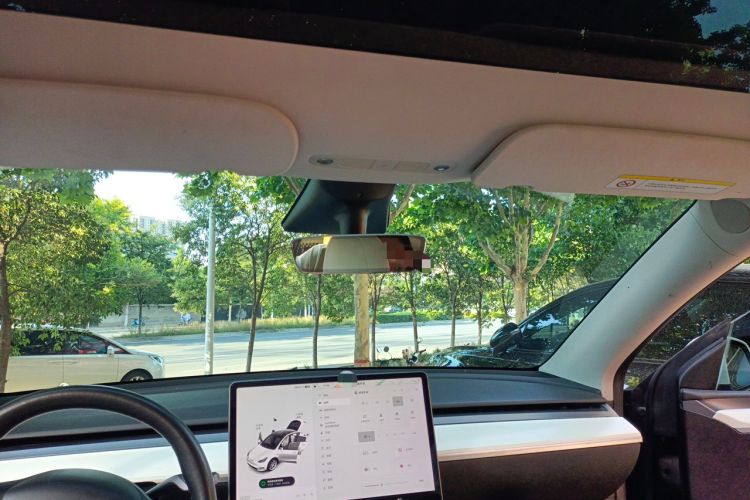 Used Tesla Model Y 2021 Standard Range Rear-Wheel Drive Version Headliner