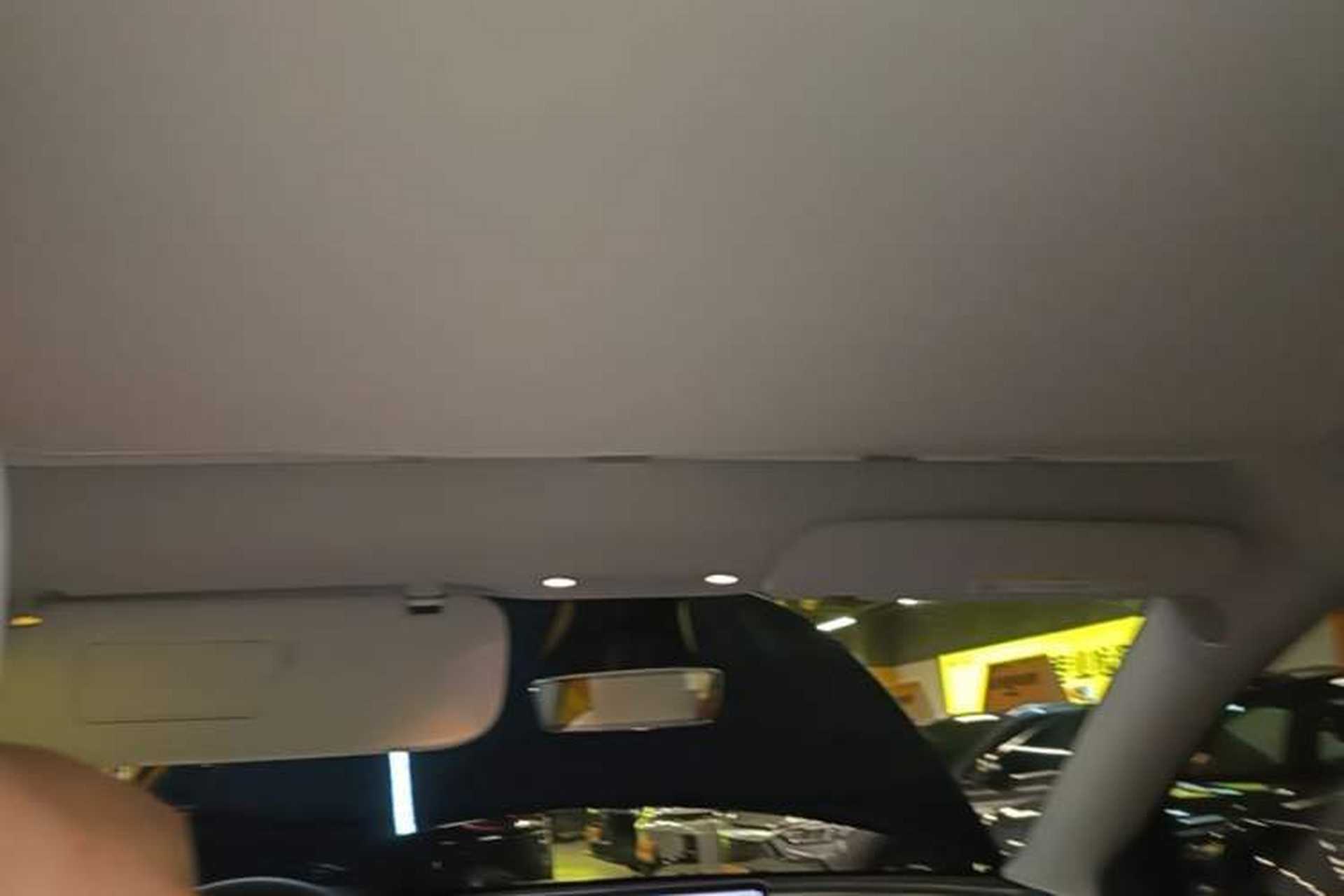 Used Tesla Model Y 2021 Standard Range Rear-Wheel Drive Version Headliner
