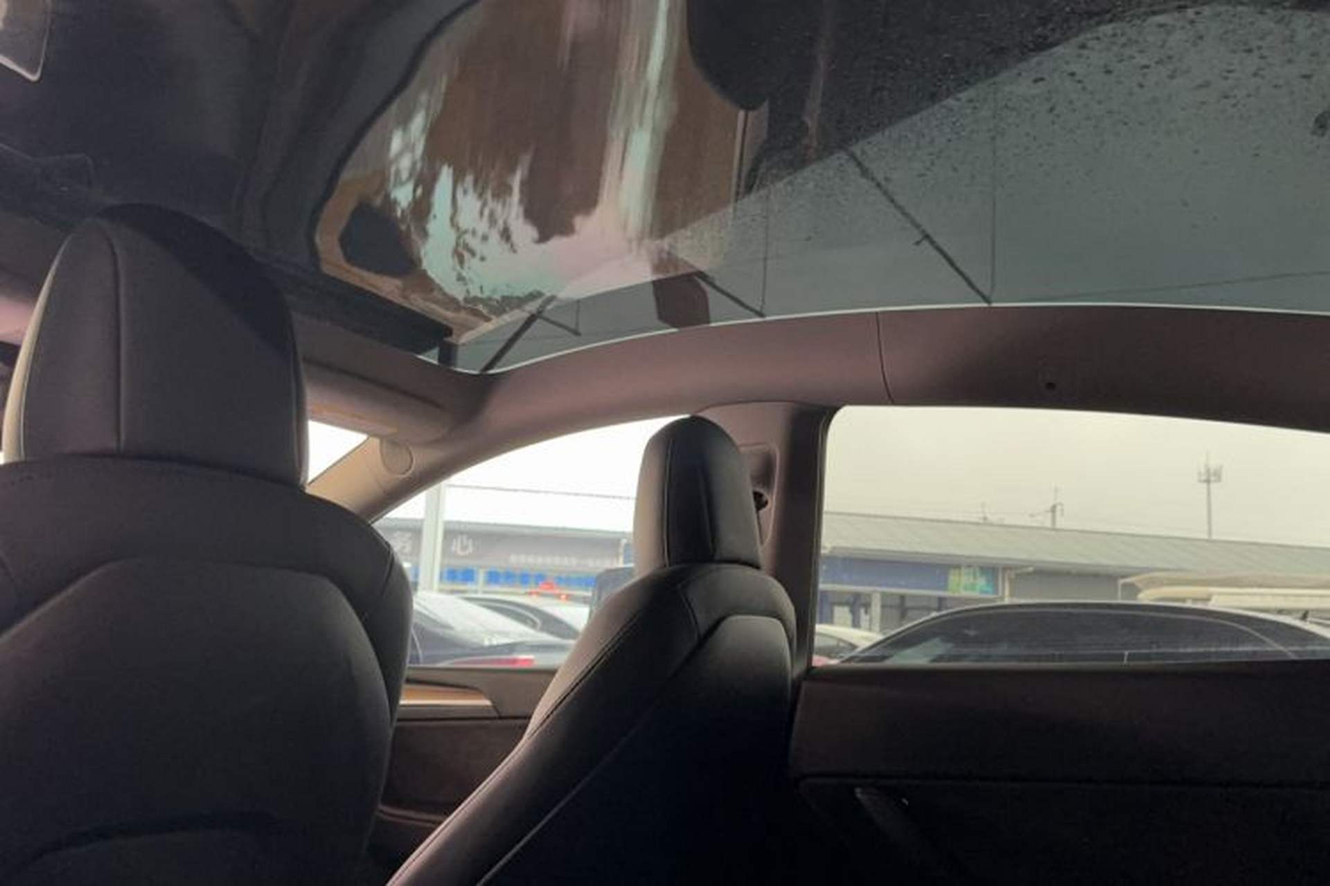 Used Tesla Model Y 2021 Standard Range Rear-Wheel Drive Version Headliner