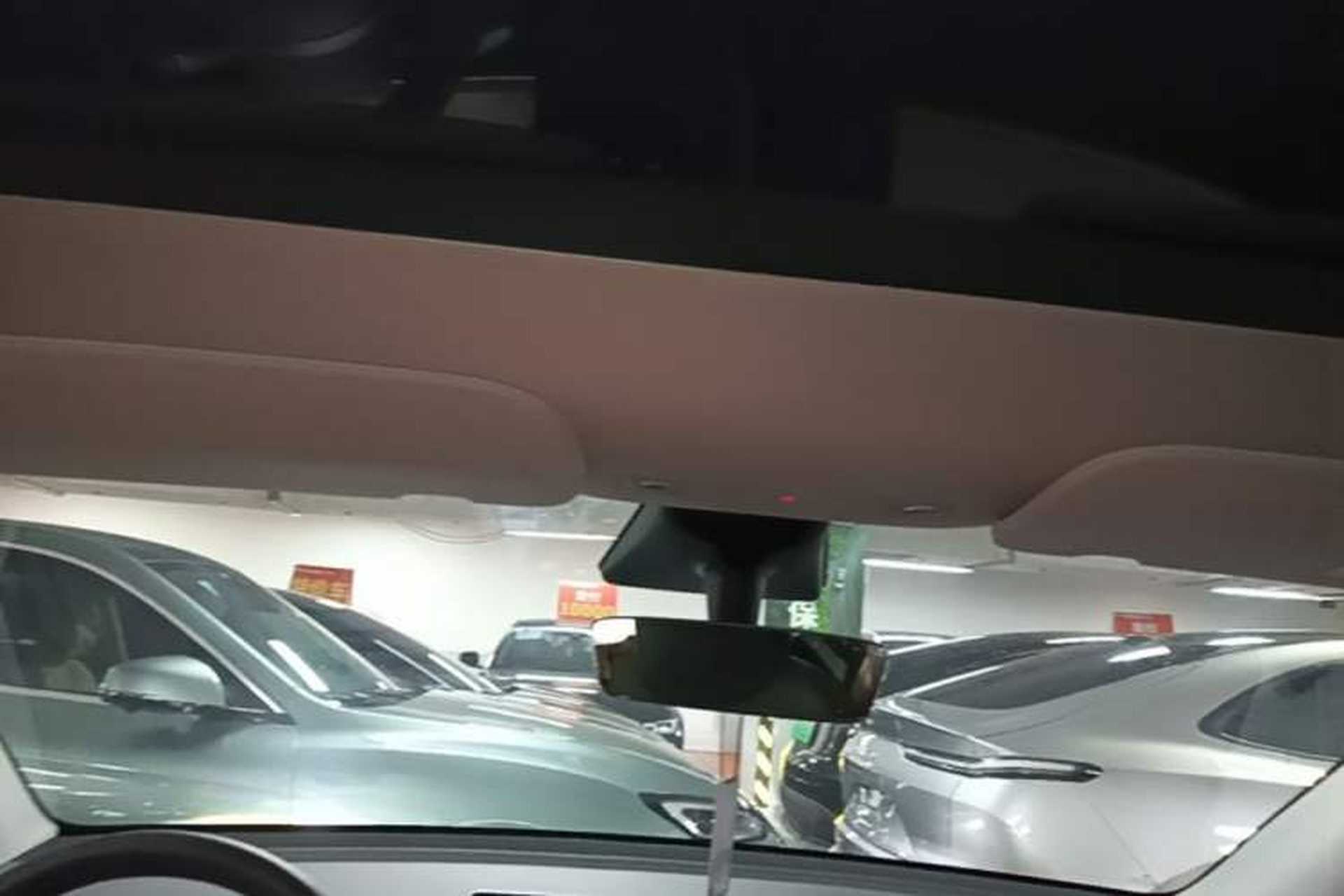 Used Tesla Model Y 2021 Long-Range All-Wheel-Drive Version Headliner