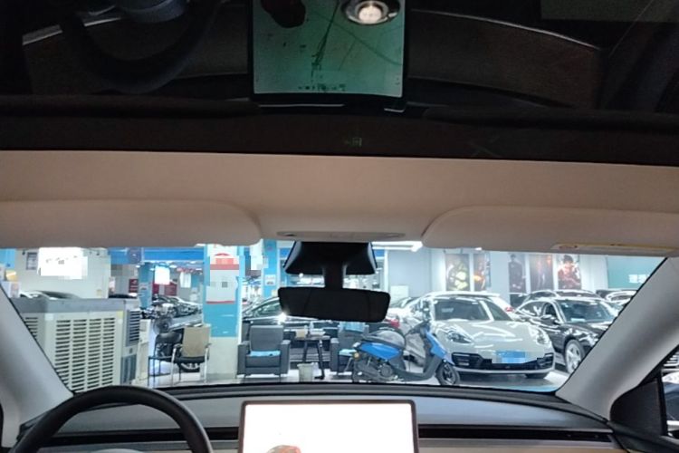 Used Tesla Model Y 2021 Long-Range All-Wheel-Drive Version Headliner