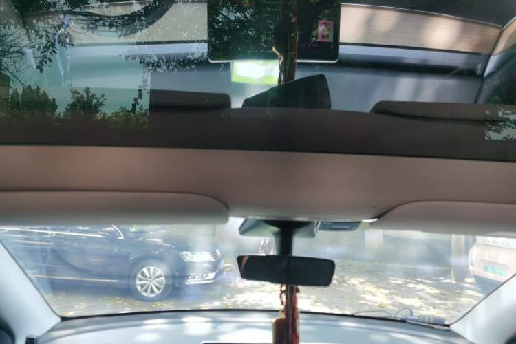 Used Tesla Model Y 2021 Long-Range All-Wheel-Drive Version 3D7 Headliner
