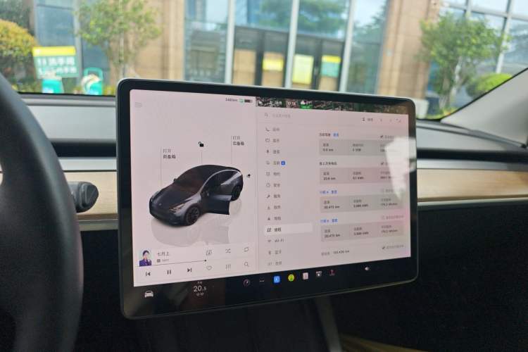 Used Tesla Model Y 2021 Long-Range All-Wheel-Drive Version 3D7 Instrument Cluster