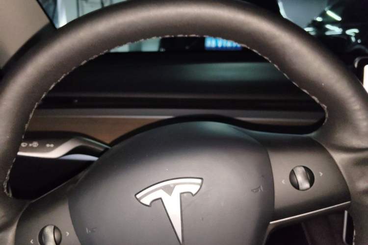 Used Tesla Model Y 2021 Standard Range Rear-Wheel Drive Version Instrument Cluster