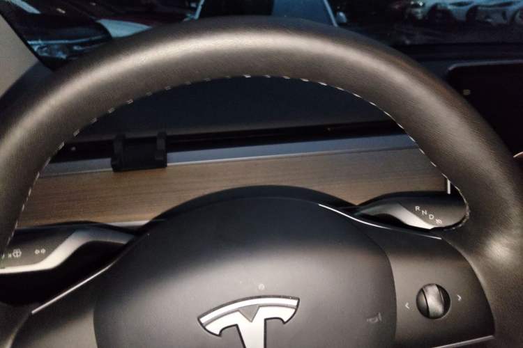 Used Tesla Model Y 2021 Standard Range Rear-Wheel Drive Version Instrument Cluster