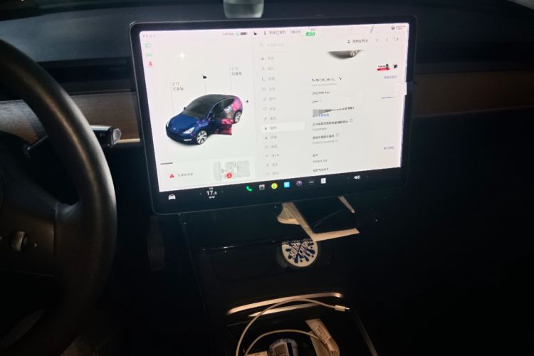 Used Tesla Model Y 2021 Standard Range Rear-Wheel Drive Version Instrument Cluster