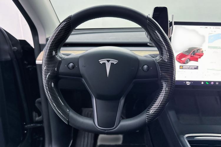 Used Tesla Model Y 2021 Standard Range Rear-Wheel Drive Version Interior 1