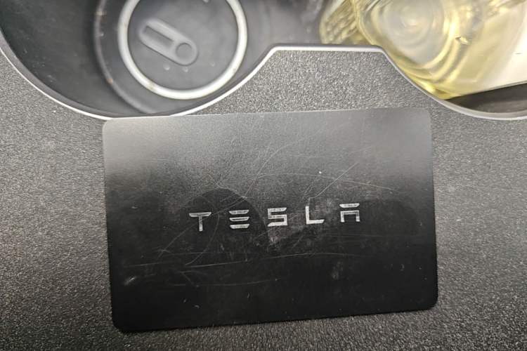 Used Tesla Model Y 2021 Standard Range Rear-Wheel Drive Version Interior 1
