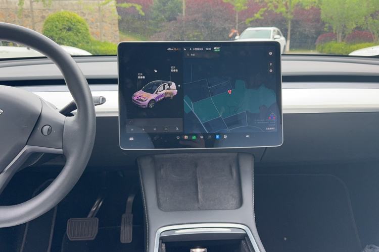 Used Tesla Model Y 2021 Standard Range Rear-Wheel Drive Version Interior 1