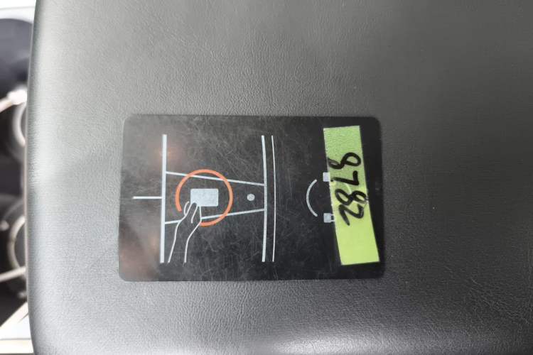 Used Tesla Model Y 2021 Standard Range Rear-Wheel Drive Version Interior 1