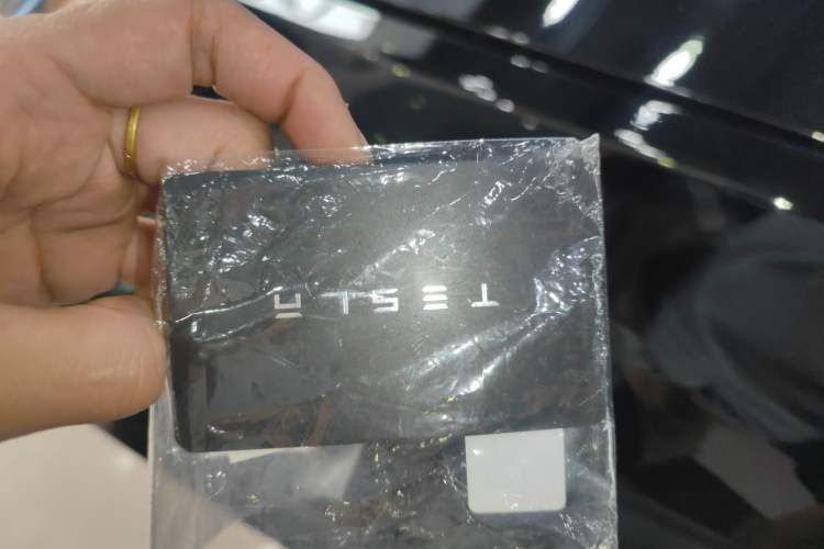 Used Tesla Model Y 2021 Long-Range All-Wheel-Drive Version Interior 1