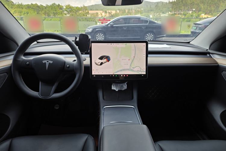 Used Tesla Model Y 2021 Standard Range Rear-Wheel Drive Version Interior 2