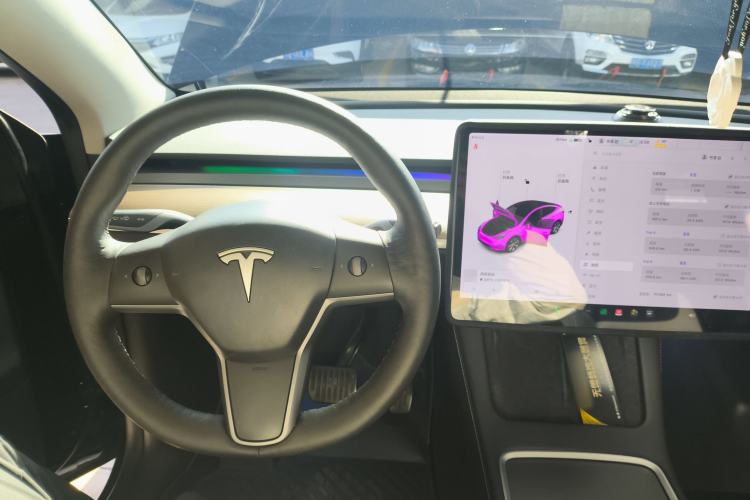 Used Tesla Model Y 2021 Standard Range Rear-Wheel Drive Version Interior 2