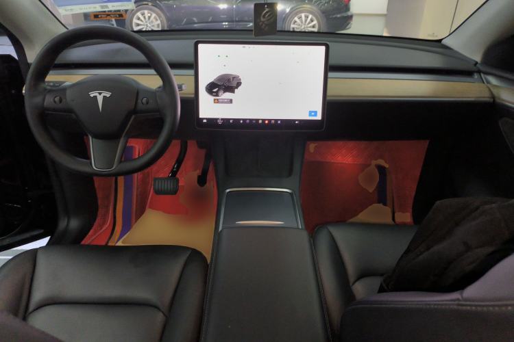 Used Tesla Model Y 2021 Standard Range Rear-Wheel Drive Version Interior 2