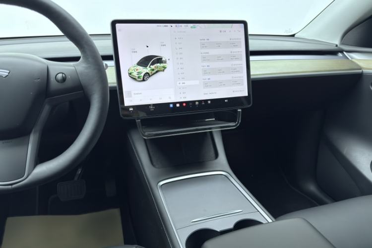 Used Tesla Model Y 2021 Standard Range Rear-Wheel Drive Version Interior 2