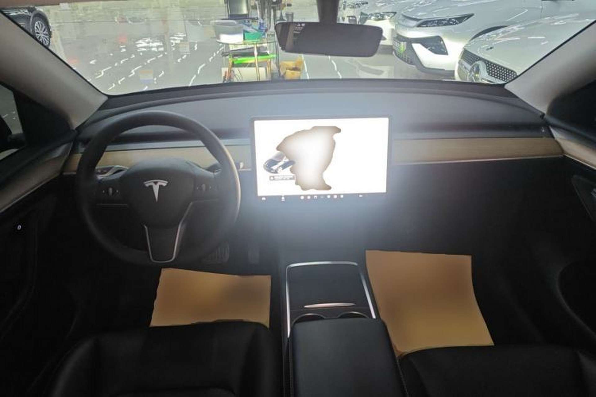 Used Tesla Model Y 2021 Standard Range Rear-Wheel Drive Version Interior 2