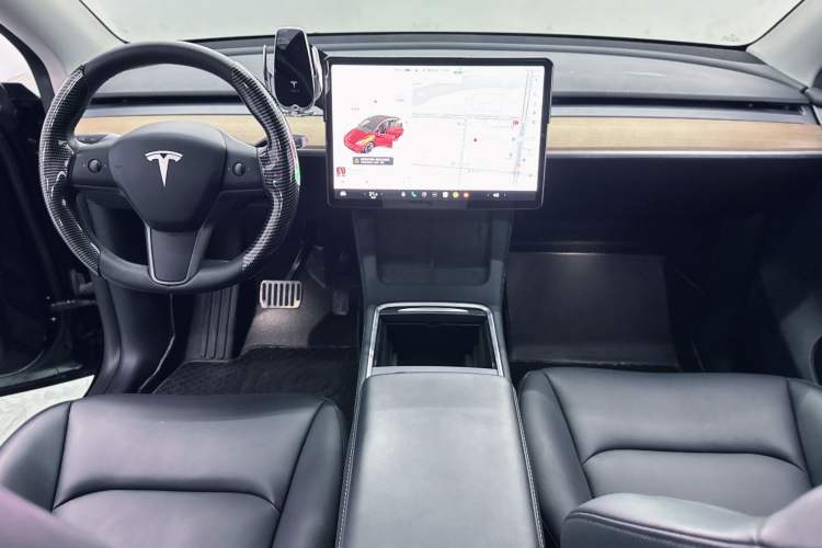 Used Tesla Model Y 2021 Standard Range Rear-Wheel Drive Version Interior 5