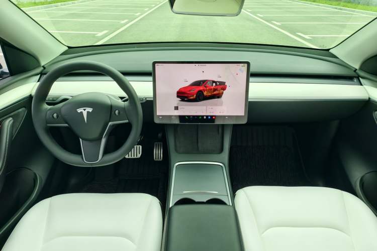 Used Tesla Model Y 2021 Performance High-Performance All-Wheel-Drive Version Interior 5