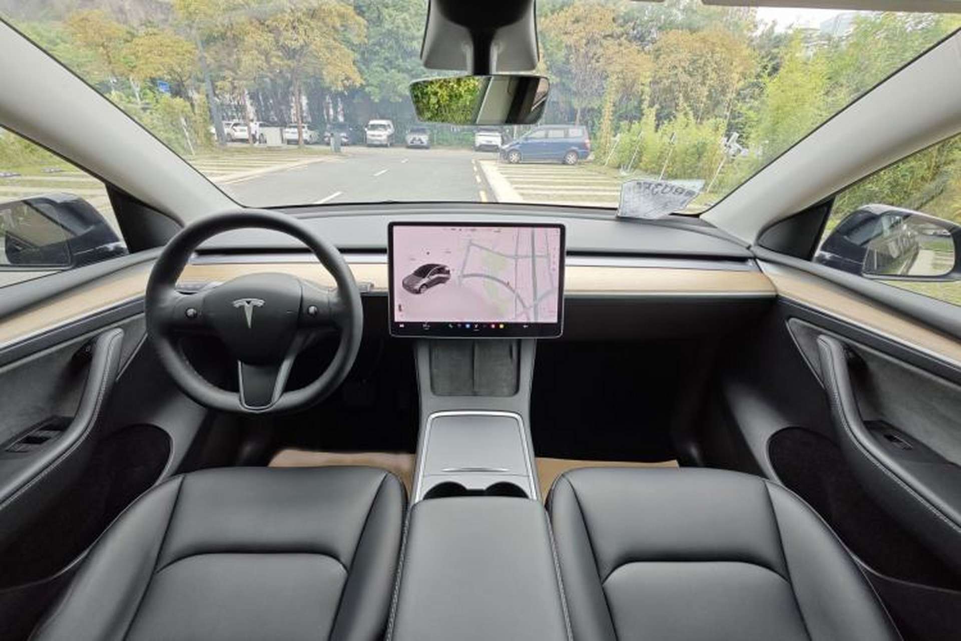 Used Tesla Model Y 2021 Standard Range Rear-Wheel Drive Version Interior 7