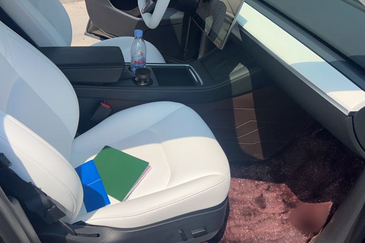 Used Tesla Model Y 2021 Performance High-Performance All-Wheel-Drive Version Interior 8
