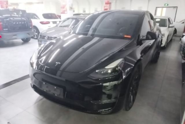 Used Tesla Model Y 2021 Long-Range All-Wheel-Drive Version