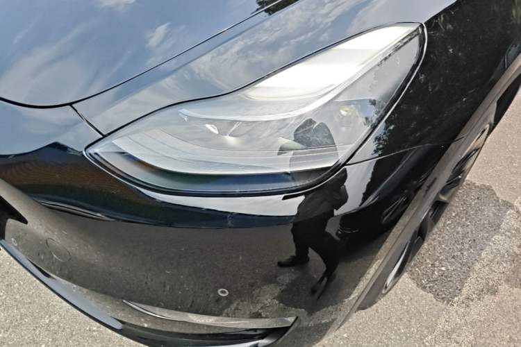 Used Tesla Model Y 2021 Long-Range All-Wheel-Drive Version Left Front Headlight