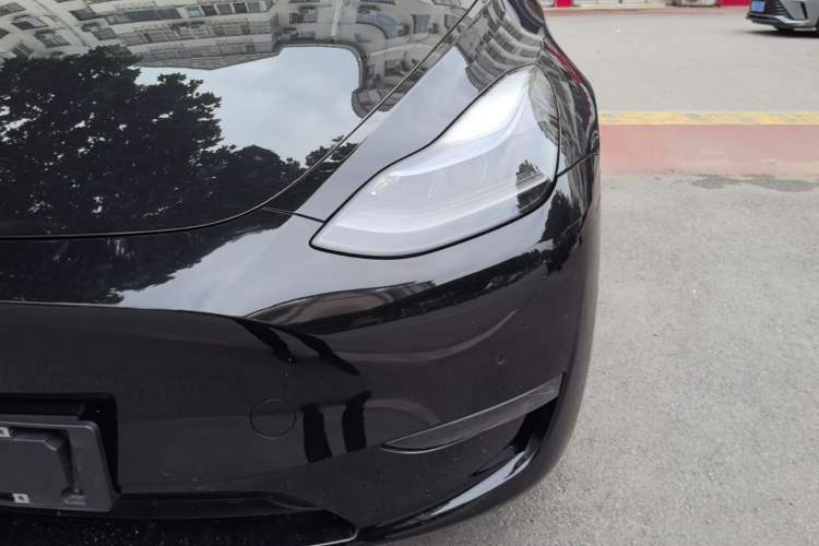 Used Tesla Model Y 2021 Standard Range Rear-Wheel Drive Version Left Front Headlight