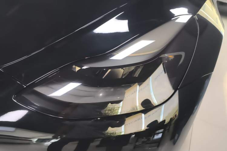 Used Tesla Model Y 2021 Standard Range Rear-Wheel Drive Version Left Front Headlight