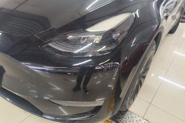Used Tesla Model Y 2021 Standard Range Rear-Wheel Drive Version Left Front Headlight