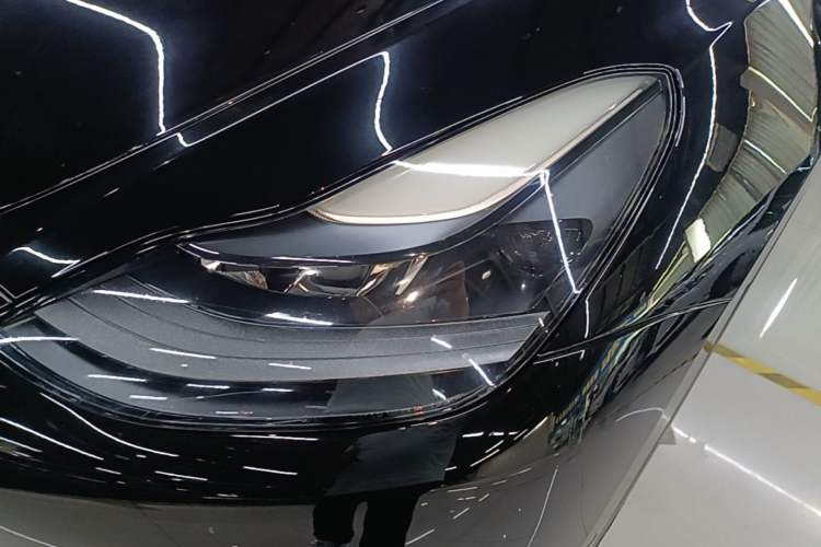 Used Tesla Model Y 2021 Standard Range Rear-Wheel Drive Version Left Front Headlight