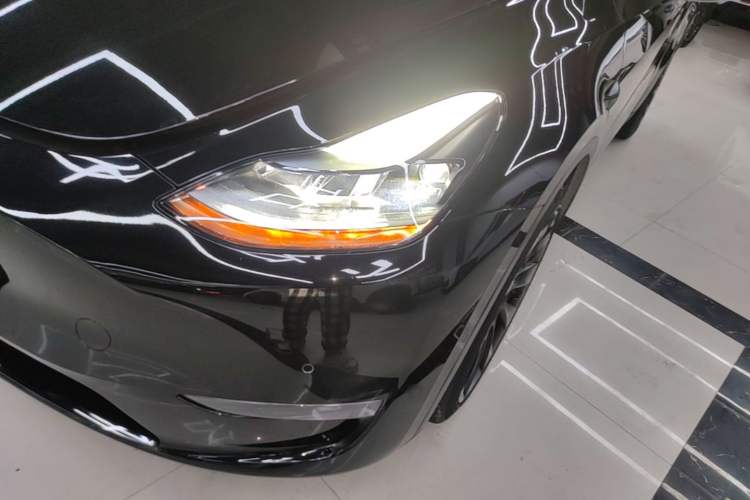 Used Tesla Model Y 2021 Standard Range Rear-Wheel Drive Version Left Front Headlight