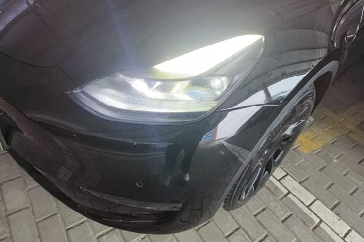 Used Tesla Model Y 2021 Standard Range Rear-Wheel Drive Version Left Front Headlight