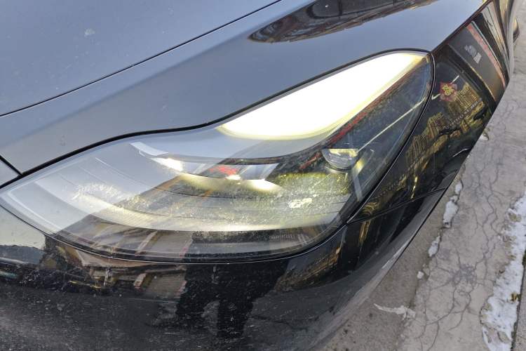 Used Tesla Model Y 2021 Long-Range All-Wheel-Drive Version Left Front Headlight