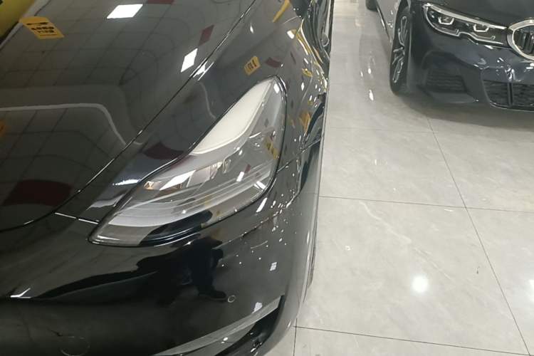Used Tesla Model Y 2021 Standard Range Rear-Wheel Drive Version Left Front Headlight